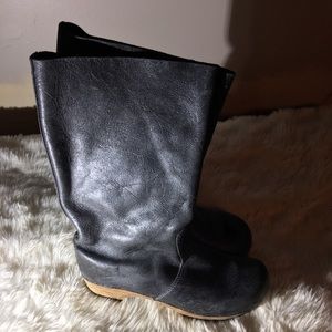 Sanita boots